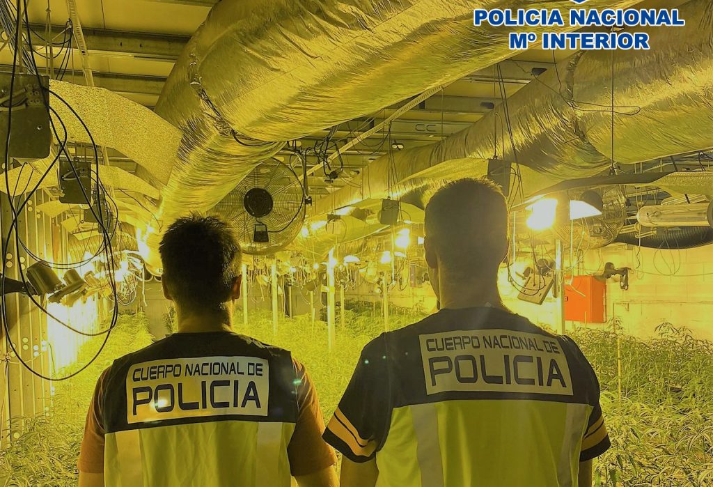 POLICIA NACIONAL PORT